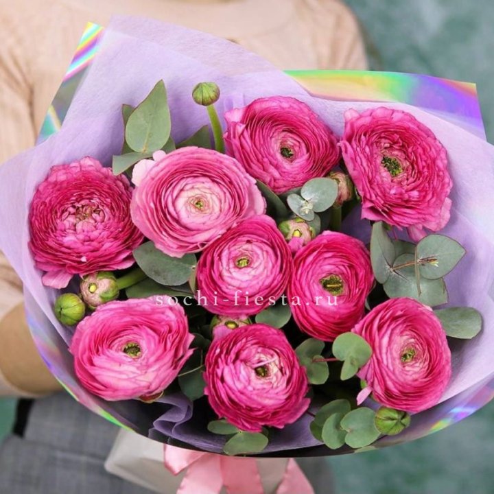 Ранункулюсы с эвкалиптом №2 в Орске