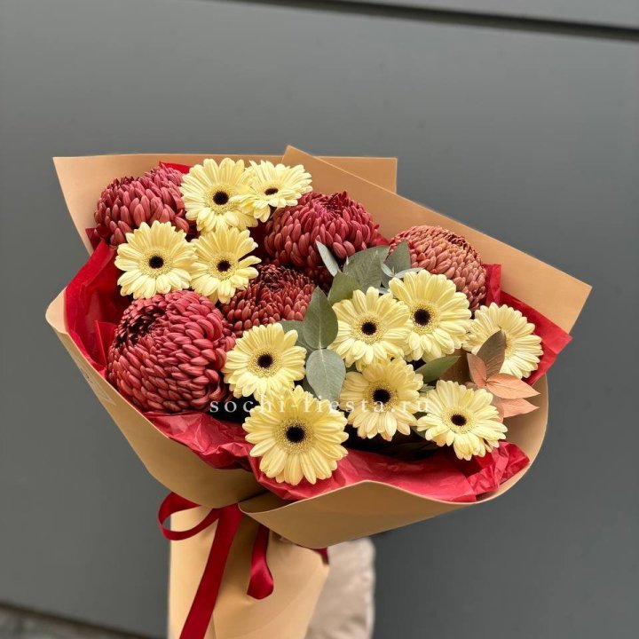 Букет гербер и хризантем Бигуди в Орске