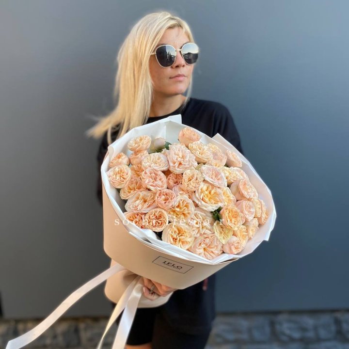 15 пионовидных роз №2 в Орске