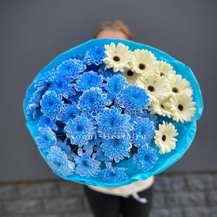 Букет хризантем и гербер в Орске