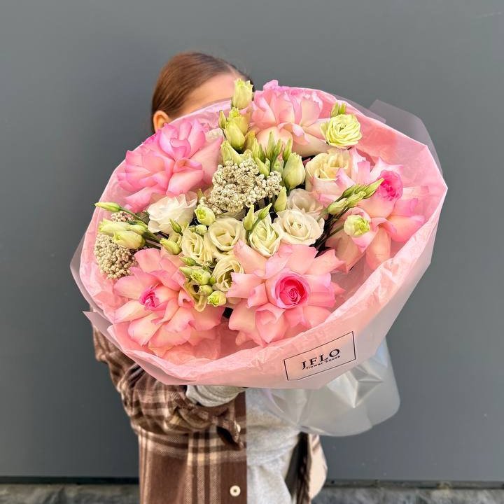 Букет "Розы с эустомой" в Орске