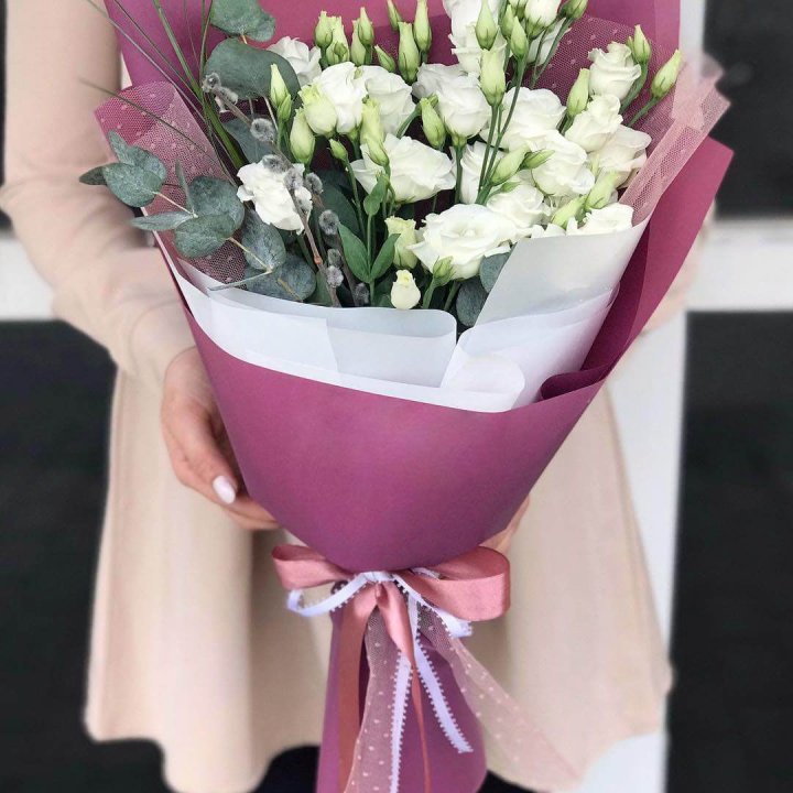 Эустомы с эвкалиптом в Орске