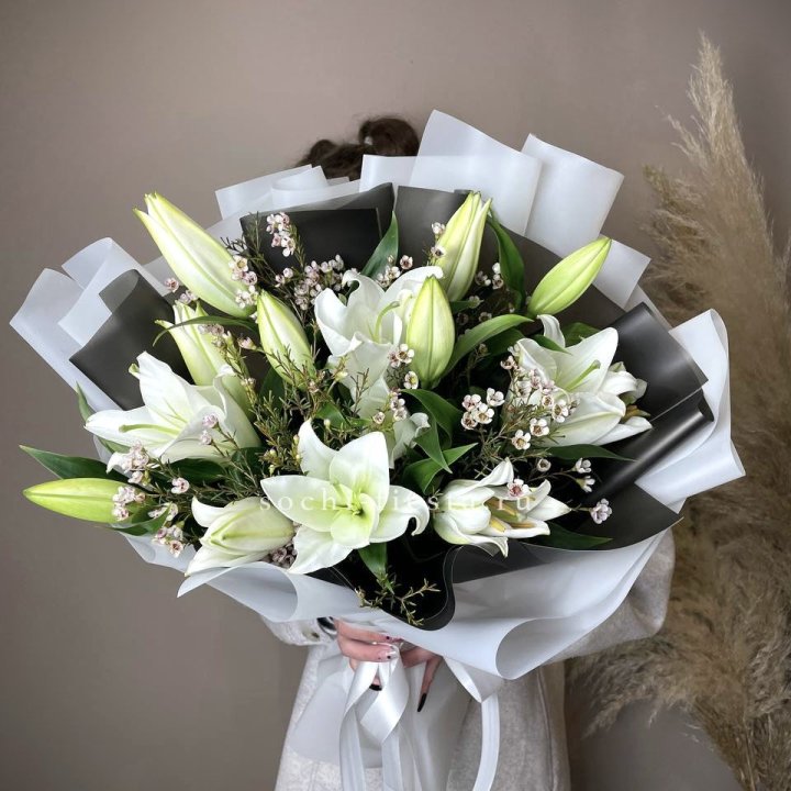 Букет лилий Снежная королева в Орске