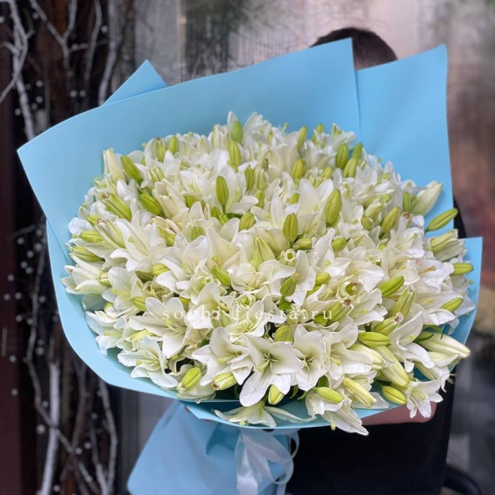 51 лилия в оформлении в Орске