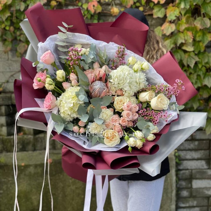 Авторский букет с протеей №1 в Орске