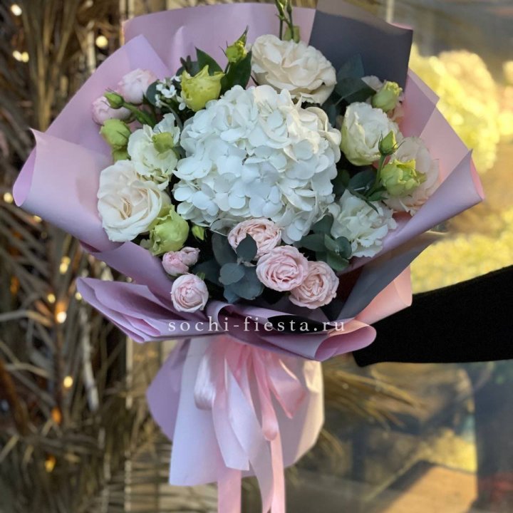 Букет с гортензией №3 в Орске