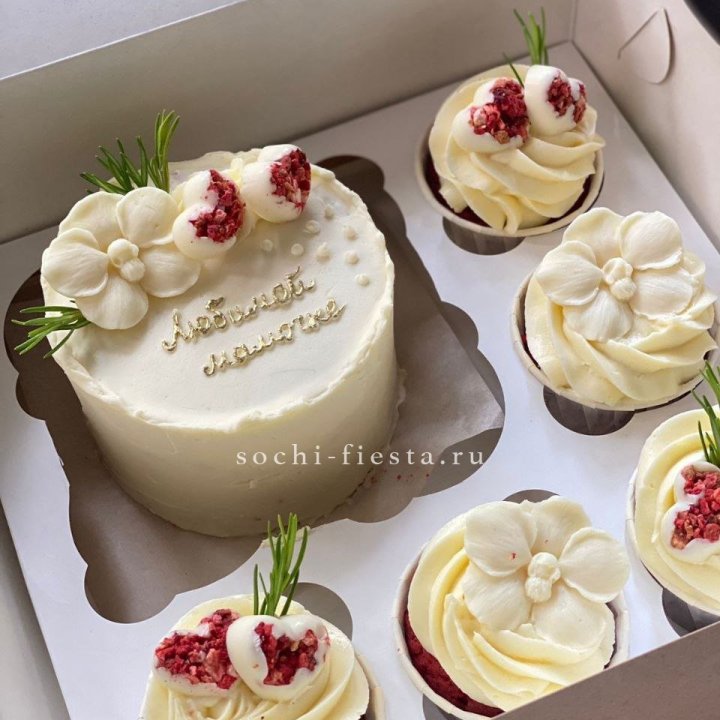 Капкейки и бенто-торт "Мамочке" в Орске