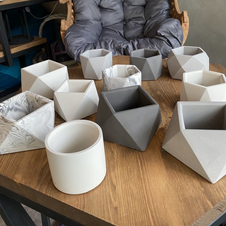 Дизайнерское кашпо в Орске