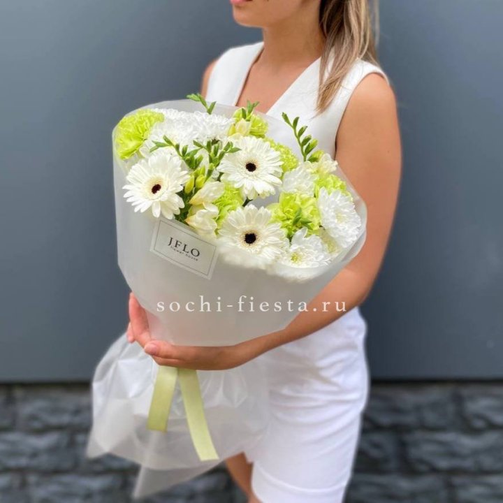 Букет "Джиржи фловерс" в Орске