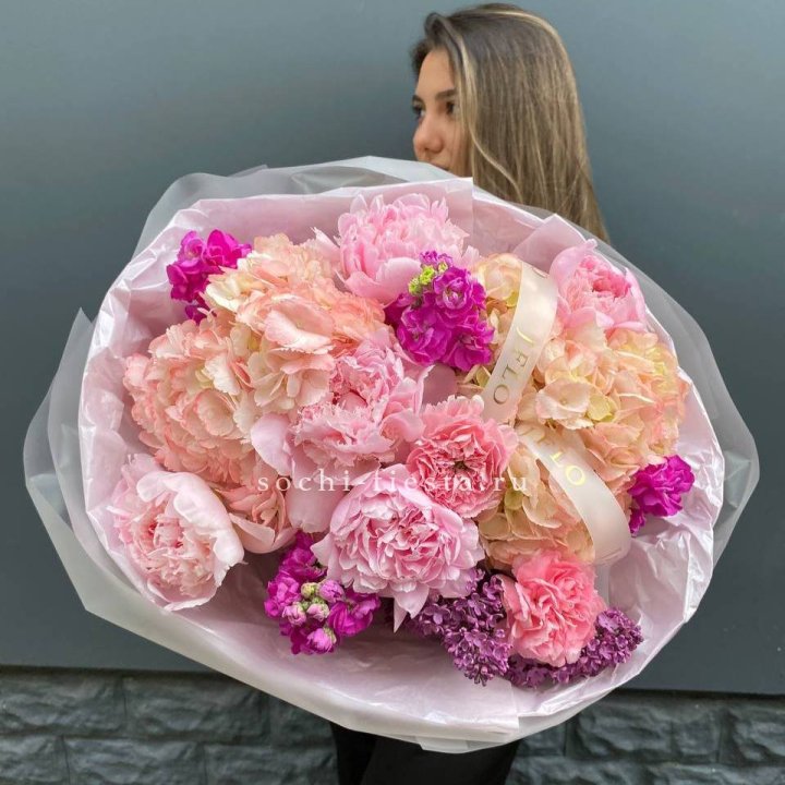  Букет "Фловер пионс" в Орске