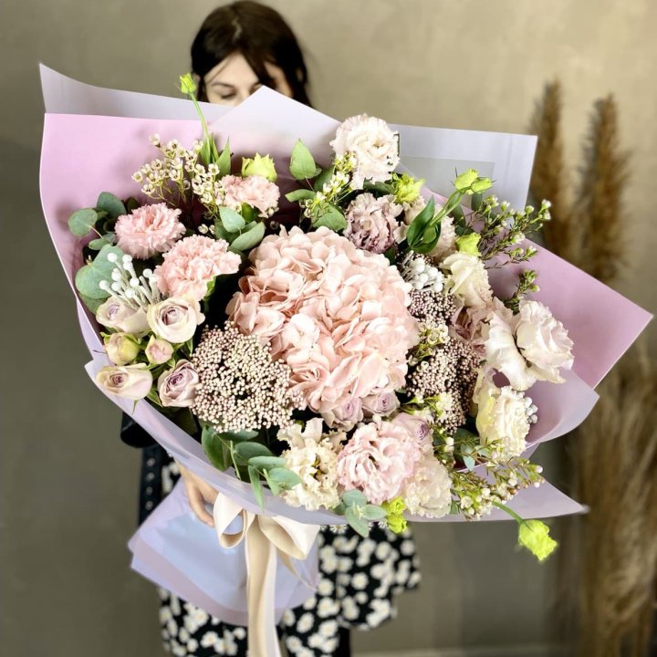 Дизайнерский букет "Трели кримс" в Орске