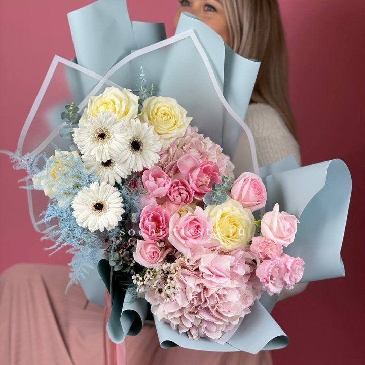 Дизайнерский букет "Адель" в Орске