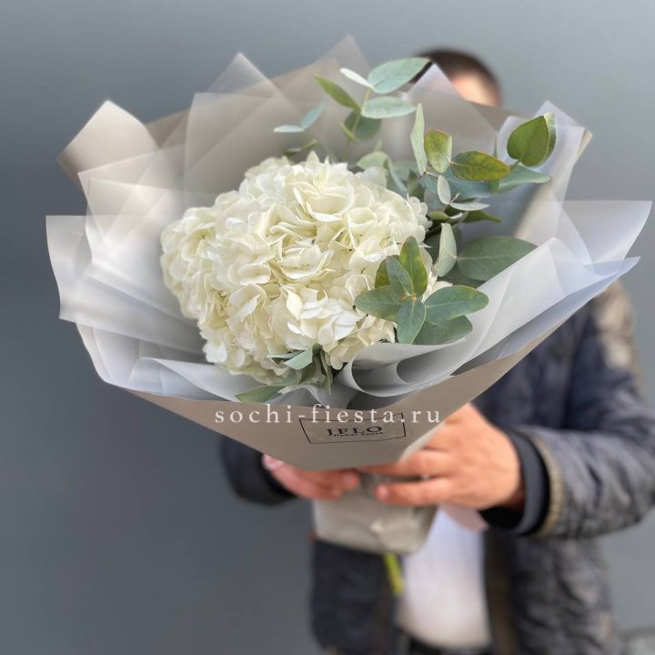  Букет  из белой гортензии в Орске