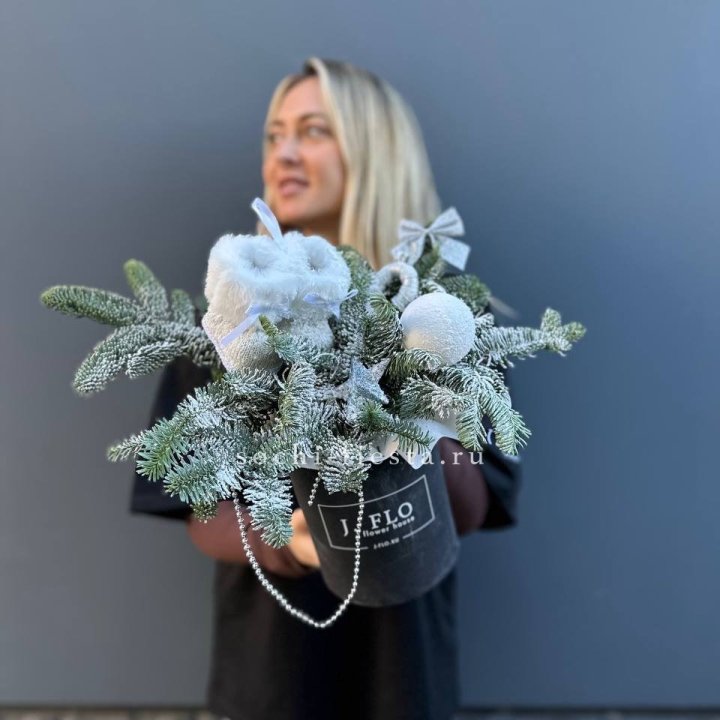 Новогодний бокс "Ботс вайт" в Орске