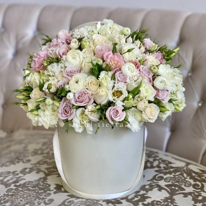 Цветочный бокс "Ловинг" в Орске