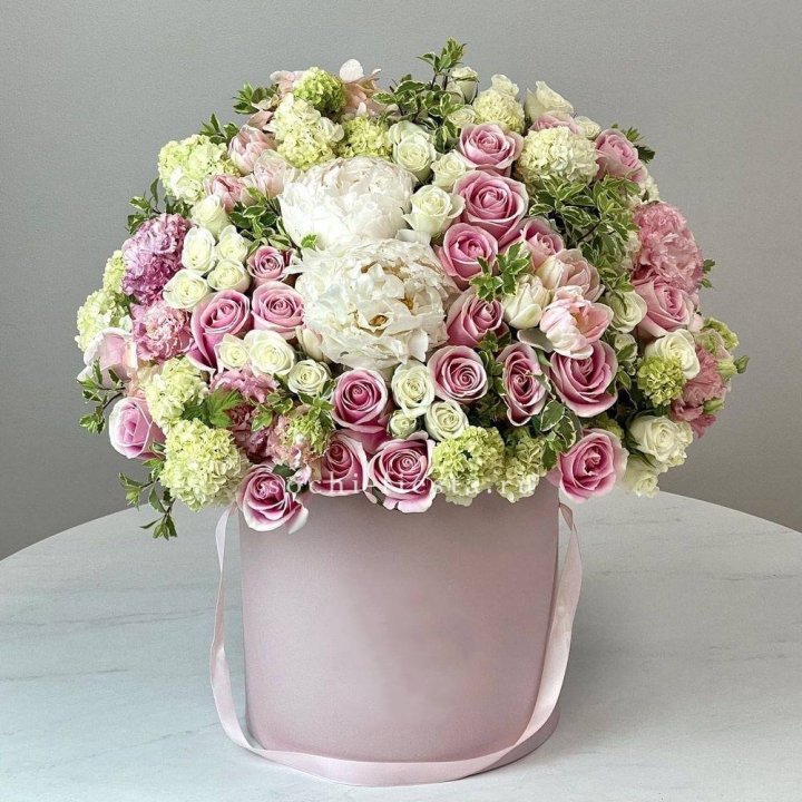 Цветочный бокс "Фантастик" в Орске