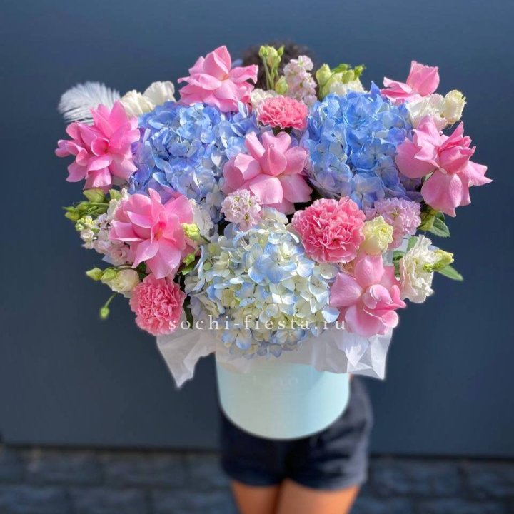 Коробка с цветами "Лемия" в Орске