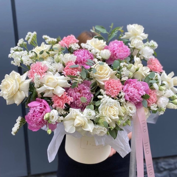 Дизайнерский бокс "Амор этерна" в Орске