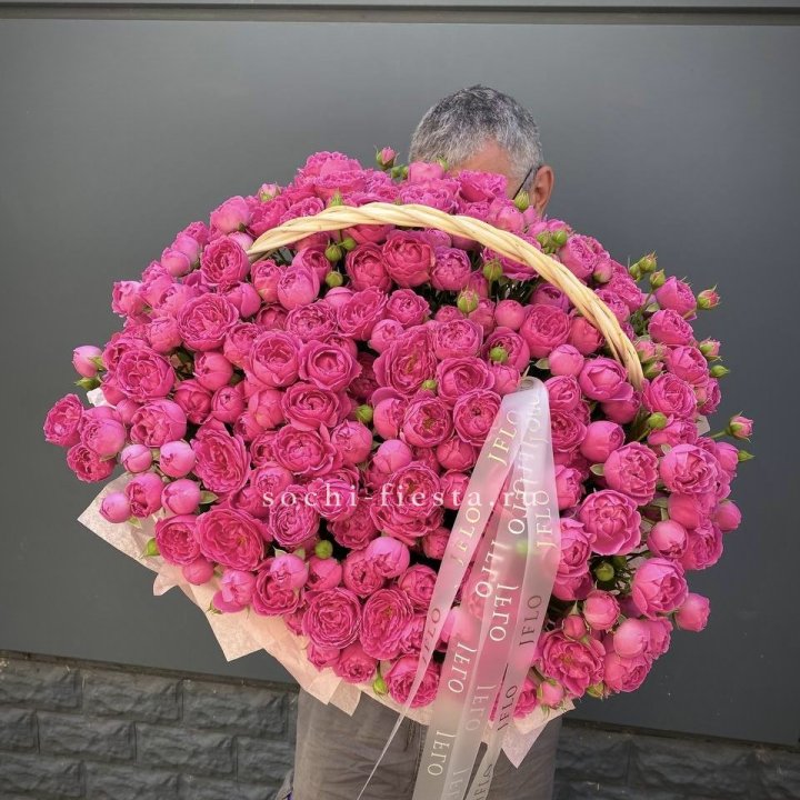 Корзина роз Мисти Баблс 151 в Орске