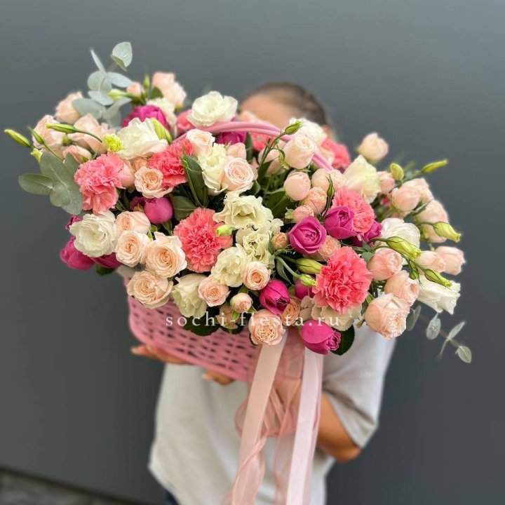 Цветочная корзина "Флоренция" в Орске