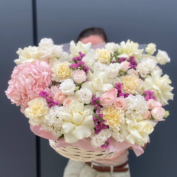 Корзина "Воздушная нежность" в Орске