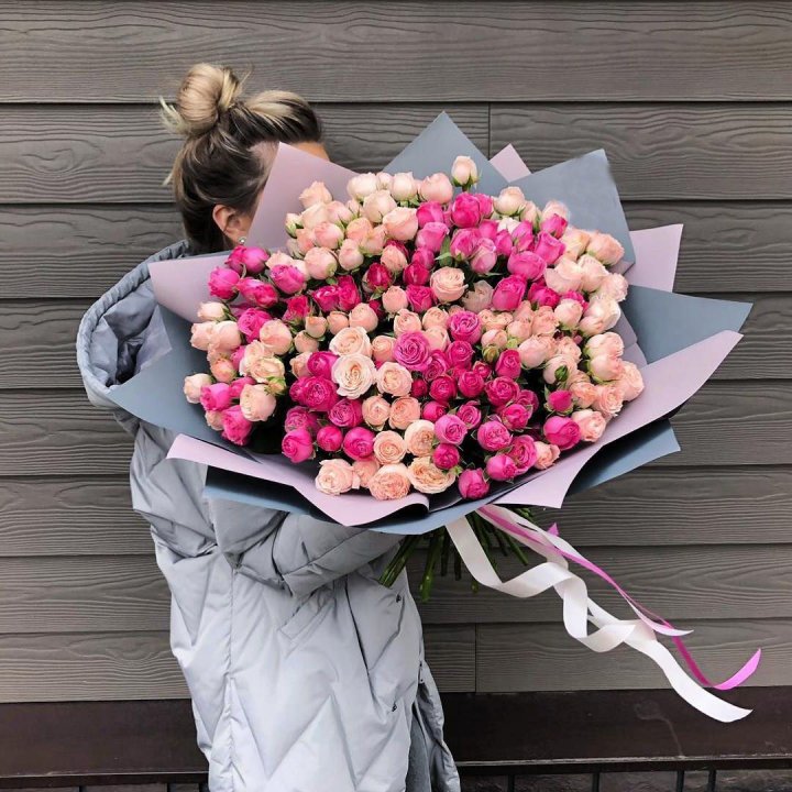 55 роз микс кустовых в Орске