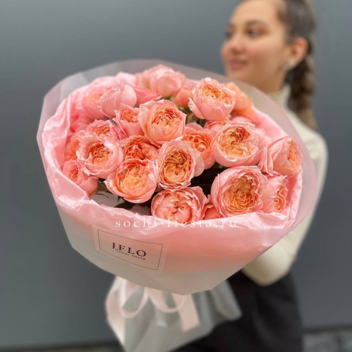 Букет из пионовидных роз Джульетта в Орске