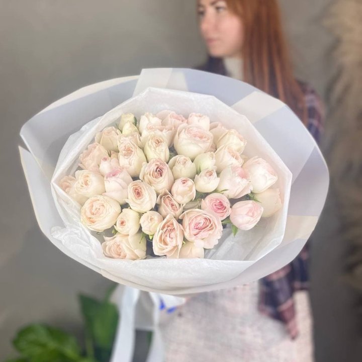 Букет кустовых роз в Орске