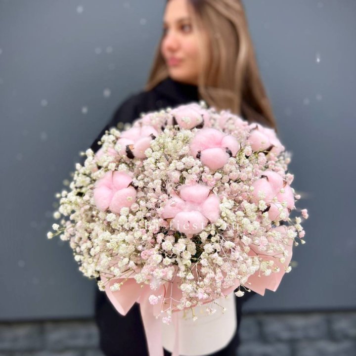 Гипсофилы с хлопком в шляпной коробке в Орске