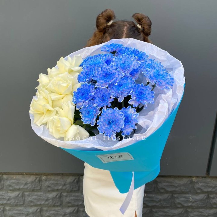 Дуо букет розы и хризантема в Орске