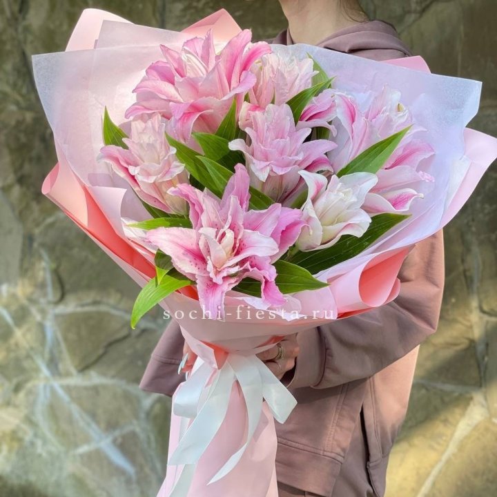 Букет пионовидных лилий №2 в Орске