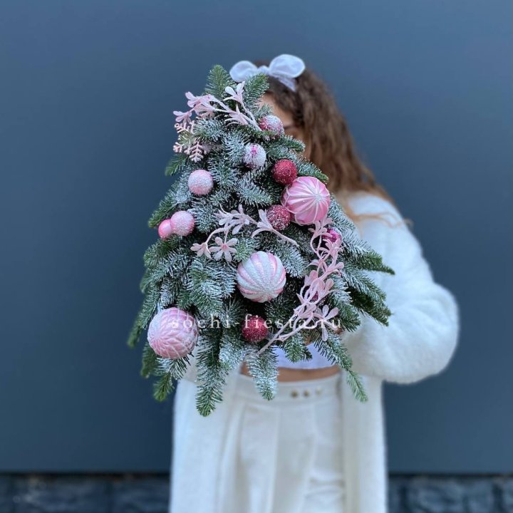 Новогодняя елочка "Розе" в Орске