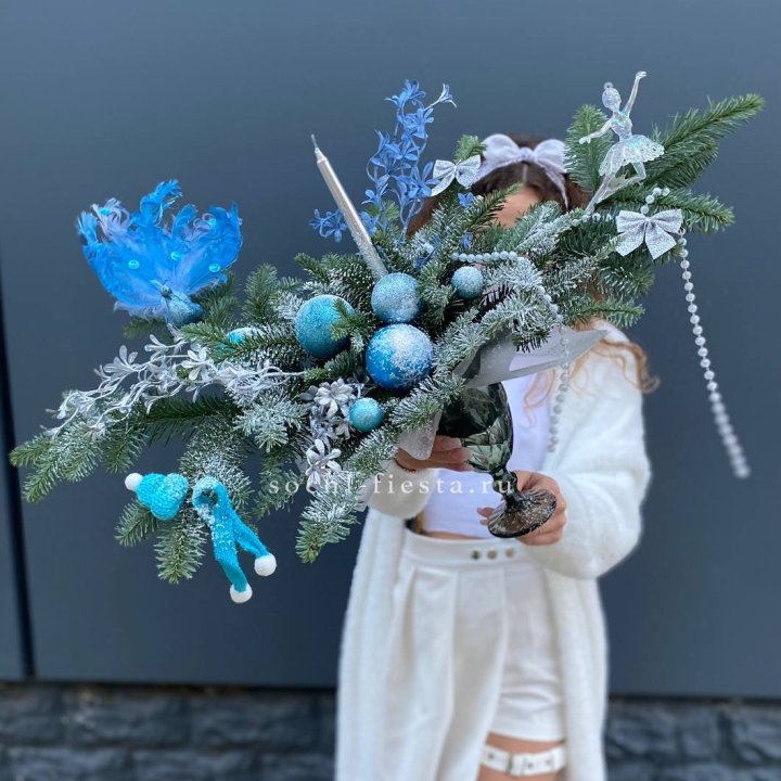 Композиция в бокале голубая в Орске