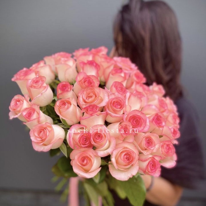 Охапка Роз Джумилия в Орске