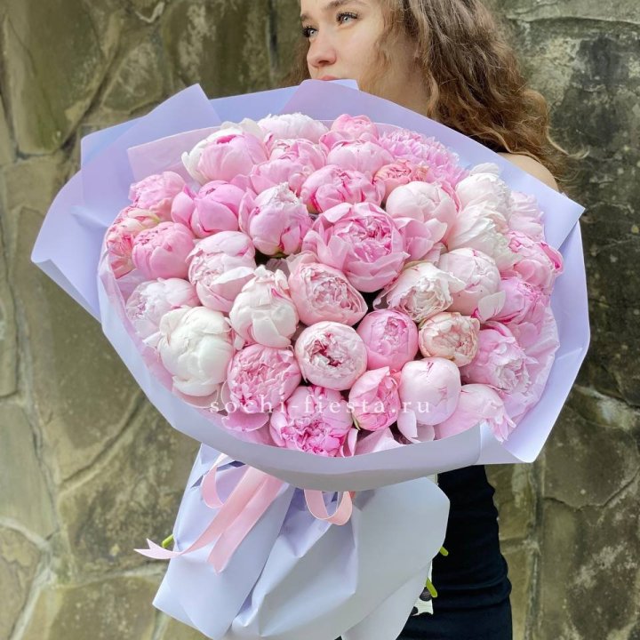 39 нежных пионов в Орске