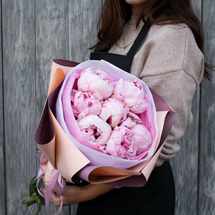 7 зефирных пионов в оформлении в Орске