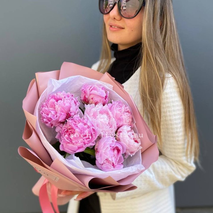 7 пионов в оформлении в Орске