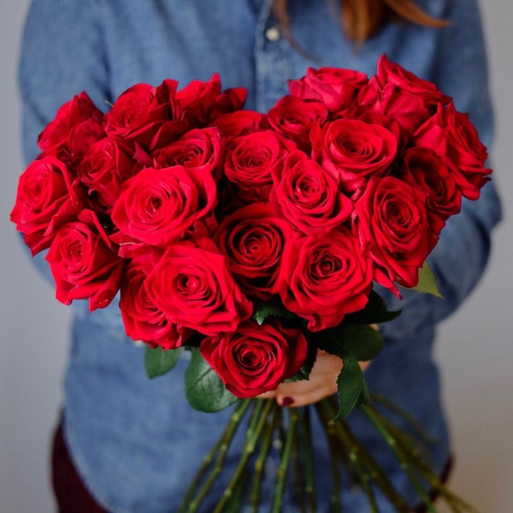 25 красных роз в Орске