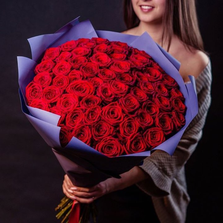 71 красная роза в Орске