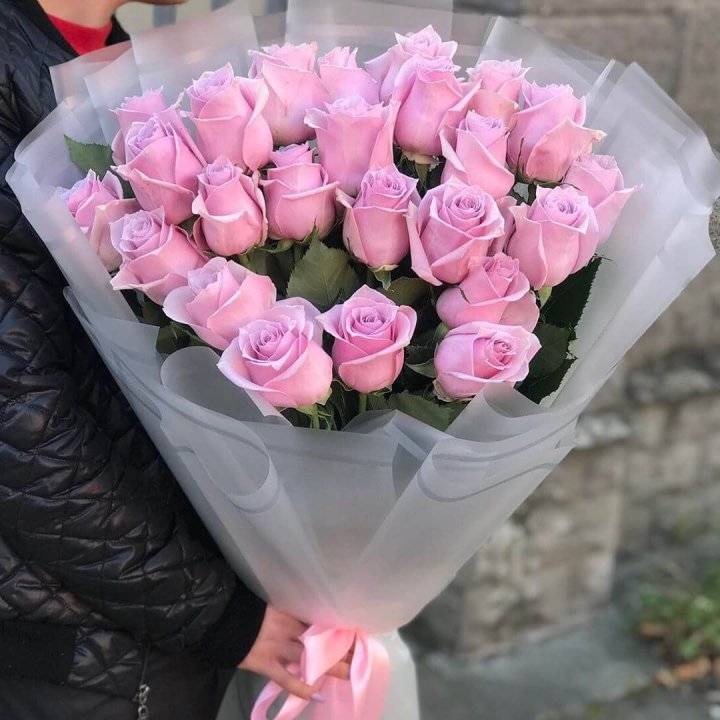25 высоких розовых роз в Орске