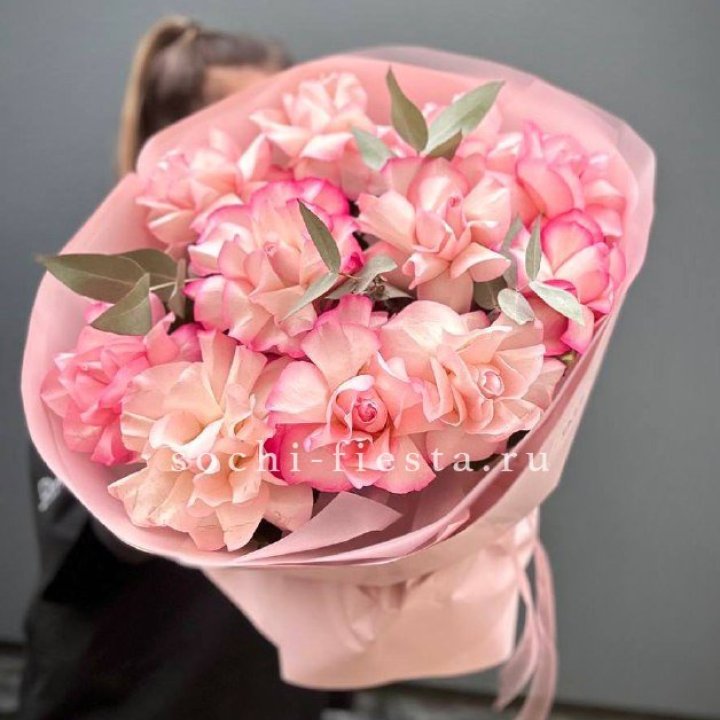 Нежно- розовые французские розы Венди в Орске