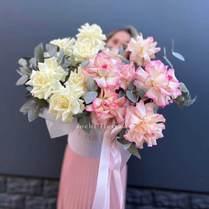 15 Французских роз в боксе в Орске