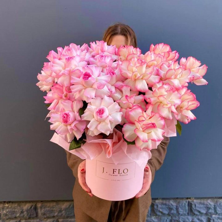 25 Французских роз микс в боксе в Орске