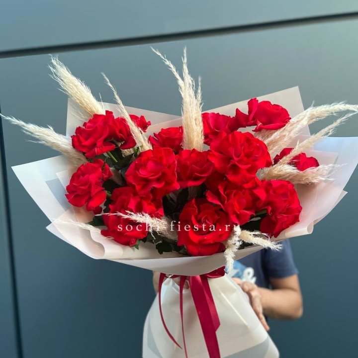 15 Красных французских розы в Орске