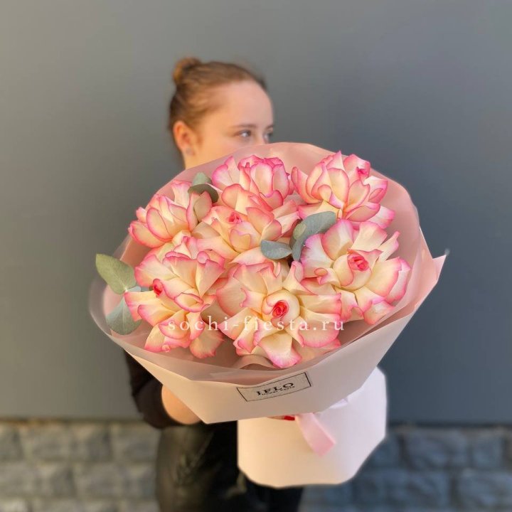 7 французских роз Джумилия в Орске