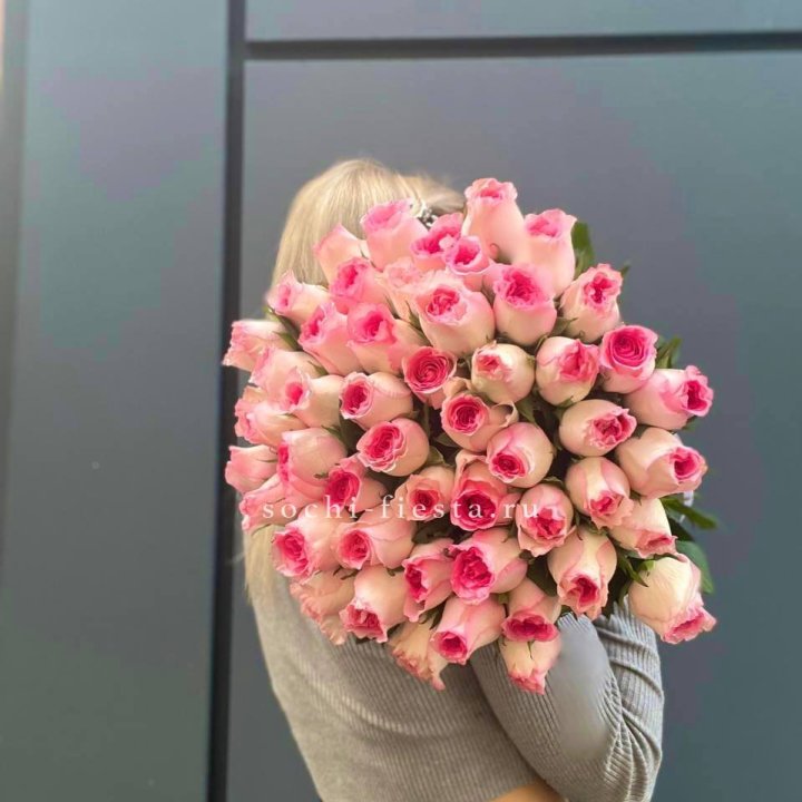 51 розовая роза в Орске
