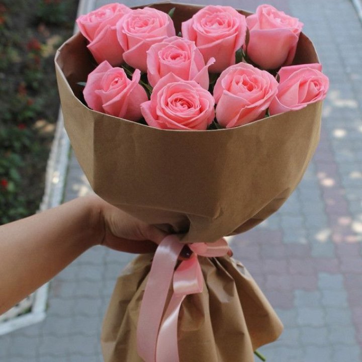 9 розовых роз в Орске