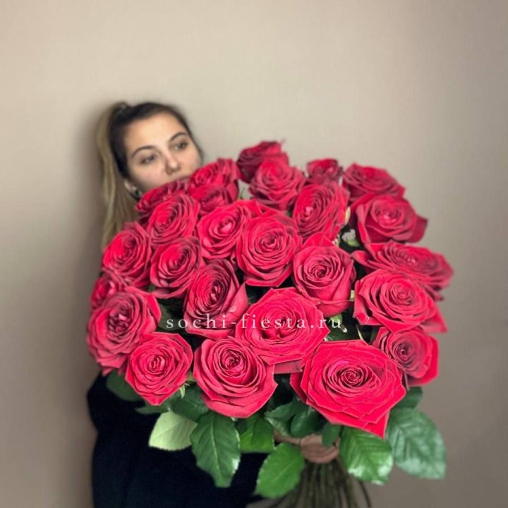 25 высоких роз в Орске