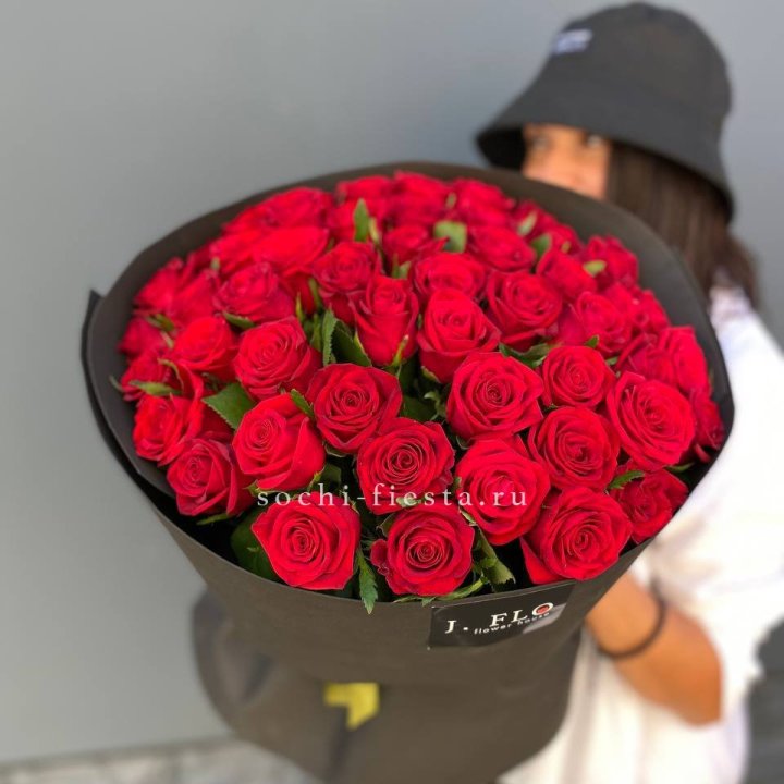51 роза "Блек" в Орске