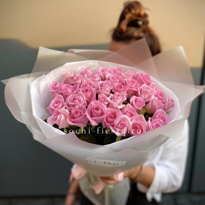 Букет розовых роз  в Орске